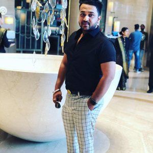 Meet your Posher, Adan